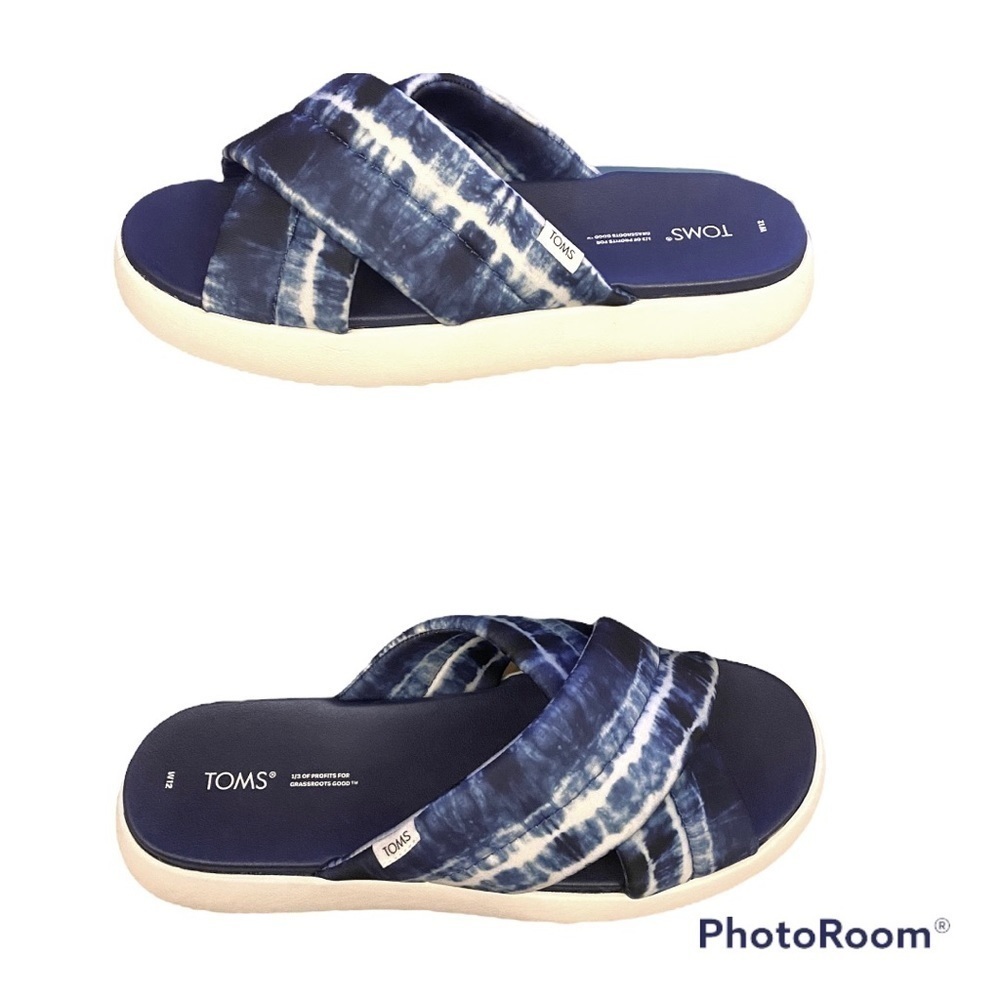 Toms Navy Mallow Crossover